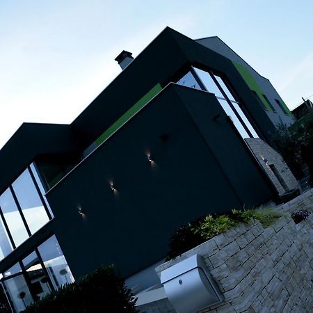 Ferienwohnung Olive Charm Umag Exterior foto