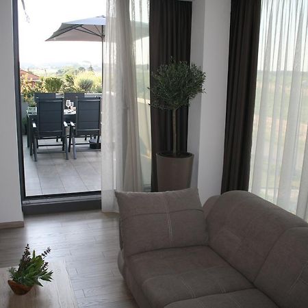 Ferienwohnung Olive Charm Umag Exterior foto