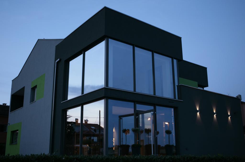 Ferienwohnung Olive Charm Umag Exterior foto