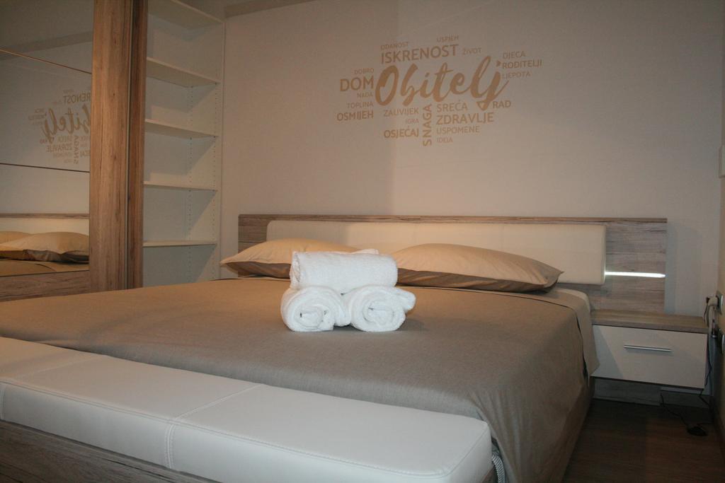 Ferienwohnung Olive Charm Umag Exterior foto